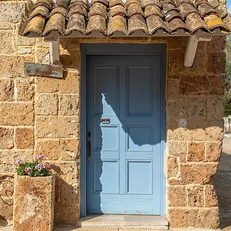 Masseria La Tofala Benessere & 住宿加早餐酒店 4*