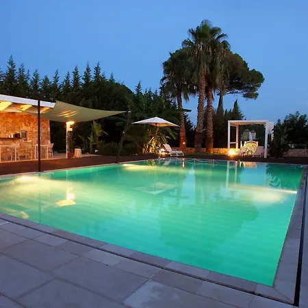 住宿加早餐酒店 Masseria La Tofala Benessere &