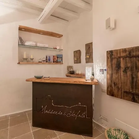 Masseria La Tofala Benessere & 住宿加早餐酒店 4*