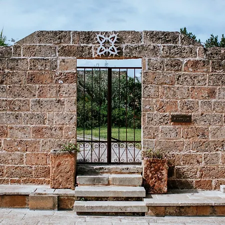 Bed & Breakfast Masseria La Tofala *