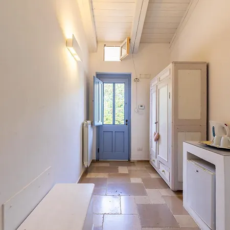 Masseria La Tofala Bed & Breakfast